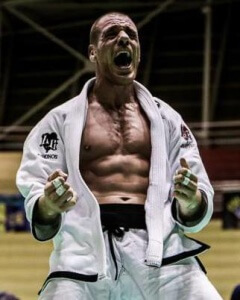 American jiu-jitsu champ Rafael Lovato Jr teaches Sweep