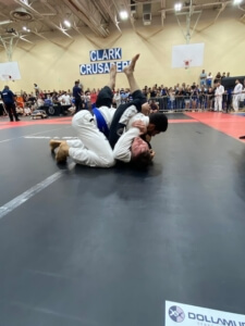 Protecting the chin in BJJ