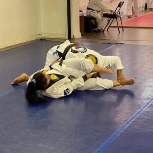 Practice your shoulder rolls in BJJ