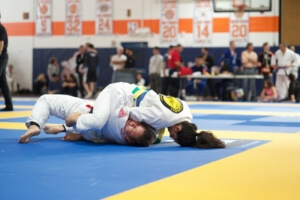 Using your head as base in BJJ