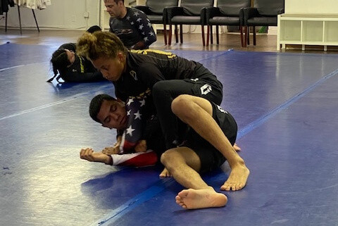 When to be tight vs loose in BJJ