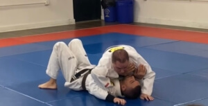 Separating knee and elbows to pass in BJJ
